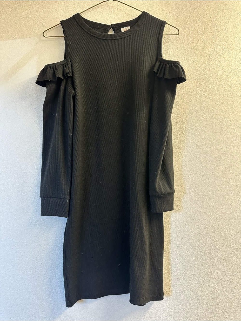 wonder nation Black Cold-Shoulder Long Sleeve Dress with Ruffle Trim